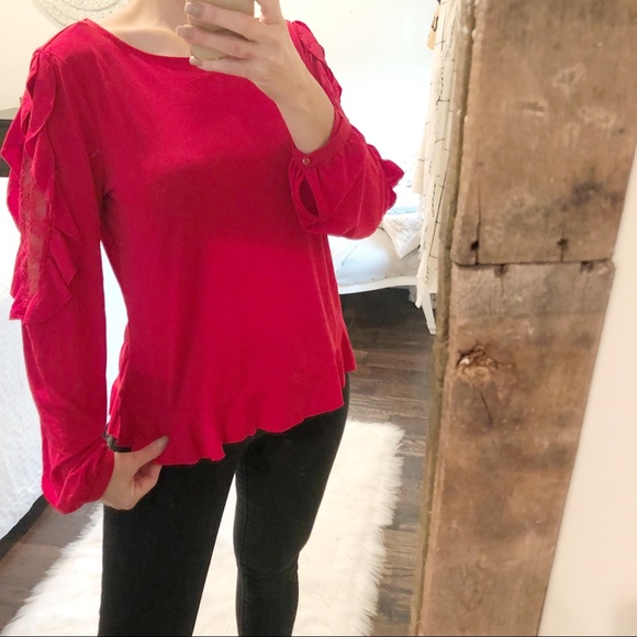 Cupio Tops - Cupio Large new with tags sexy lace ruffle top